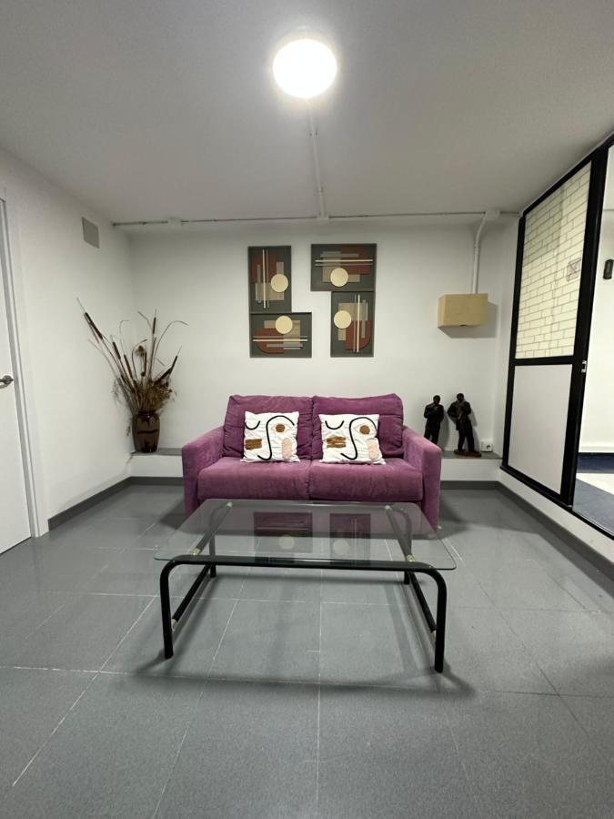 Alojamiento Mediavilla Madrid Exterior photo